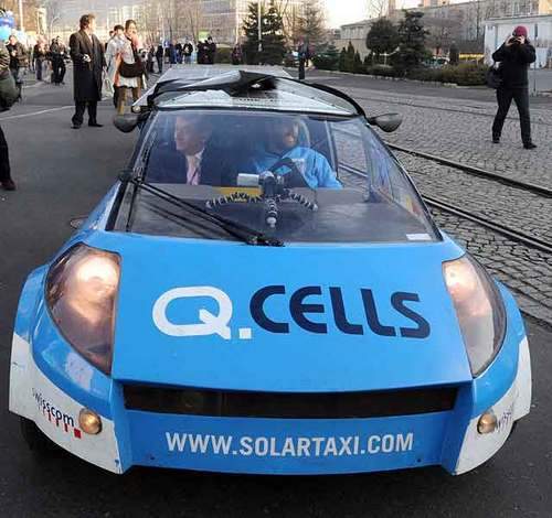 solar-powered car picture