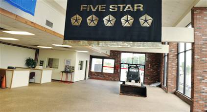 Chrysler Plans to Open 140 New Dealerships