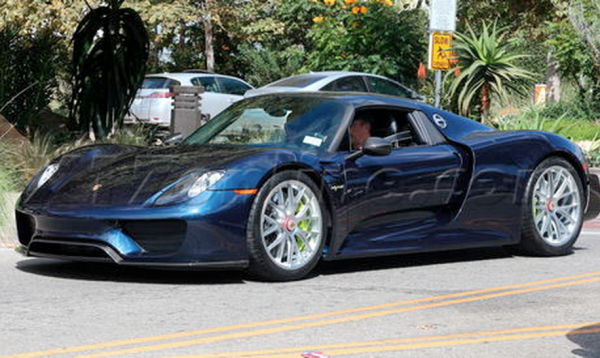 Jerry Seinfeld Drives a Porsche 918 Spyder