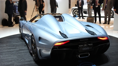 Koenigsegg Regera Is A 1,500-HP Hybrid Supercar